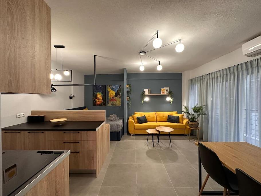 The Yellowblue Apartment, Downtown Салоники Экстерьер фото