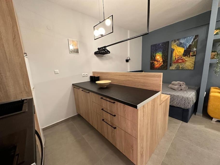 The Yellowblue Apartment, Downtown Салоники Экстерьер фото